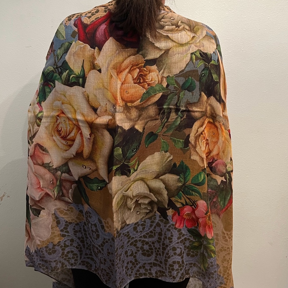 Thin Wool Scarf
